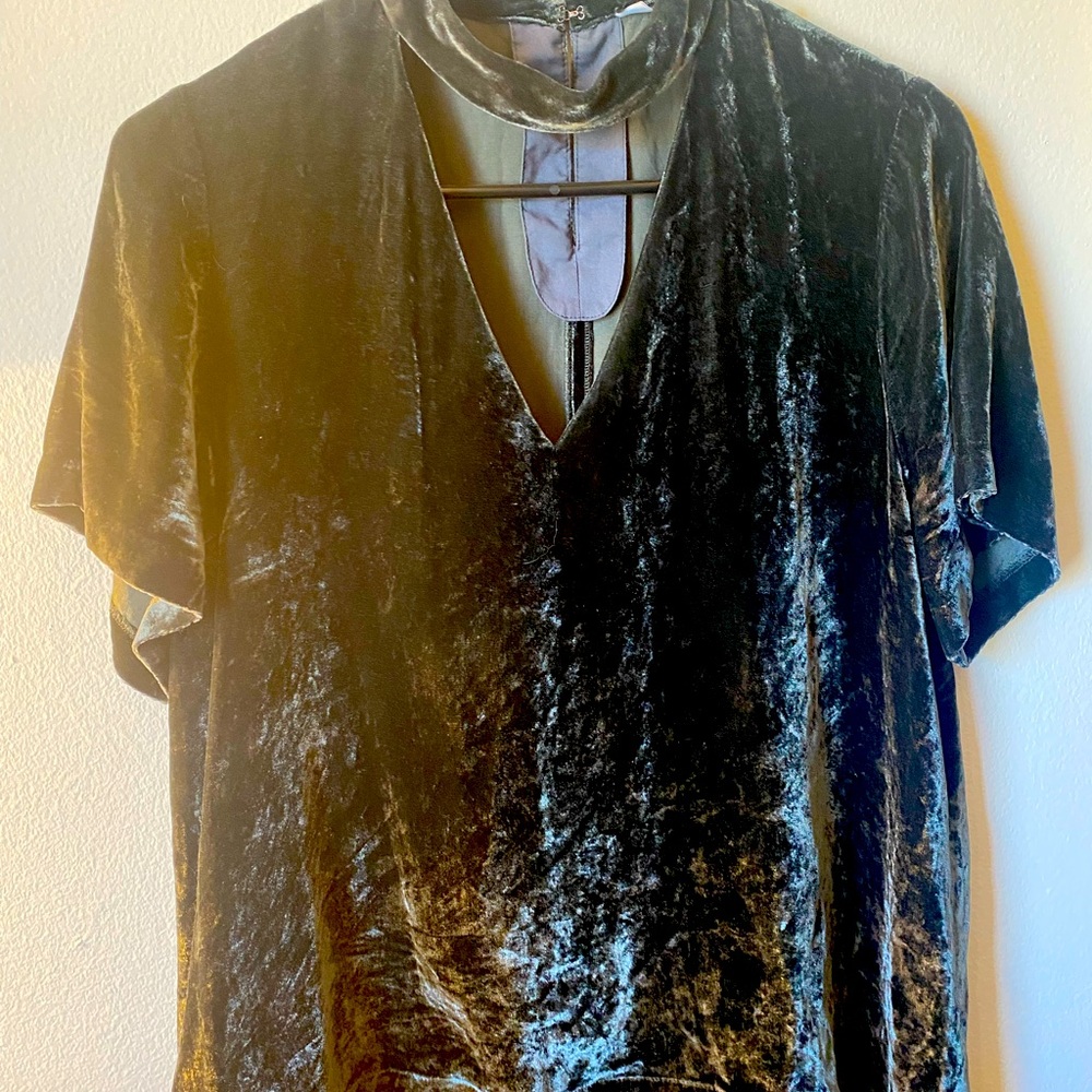 Madewell velvet keyhole top